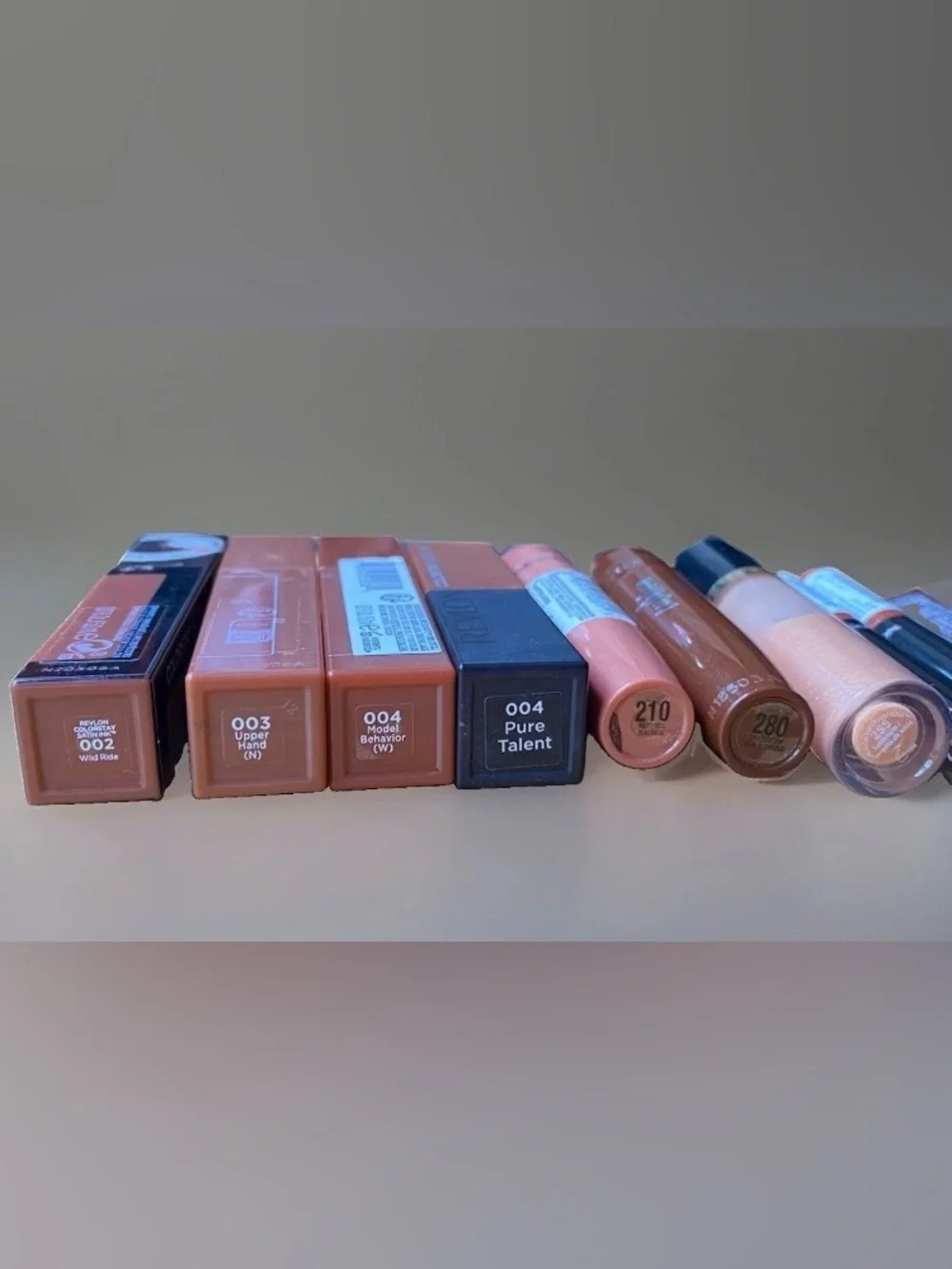 REVLON Multi-Finish 10pc Lipstick Lot Browns/Nudes ~Matte, Gloss, Crayon, Liquid